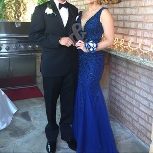 Jovani Prom dress size 6 was originally $705
